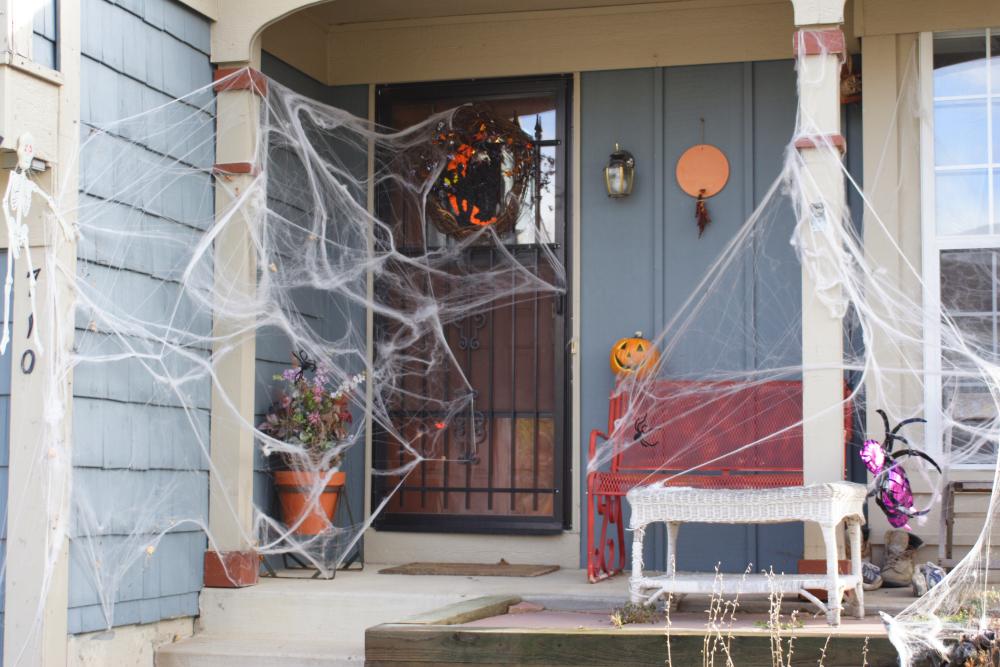 Easy Last-Minute Halloween Decorations