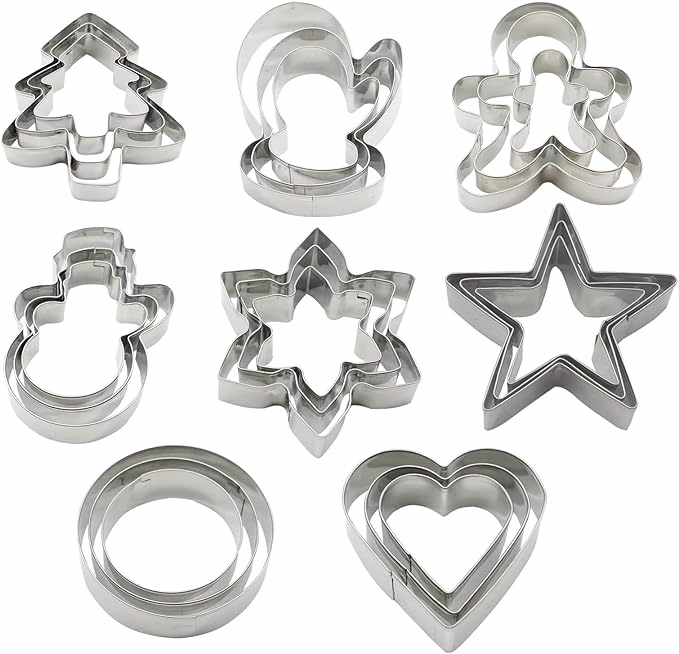 cookie cutters image link to https://amzn.to/4952vcl