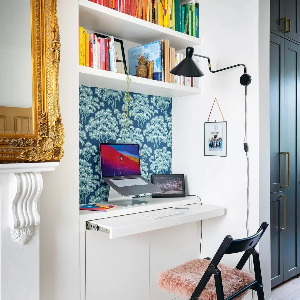 Desks For Small Spaces