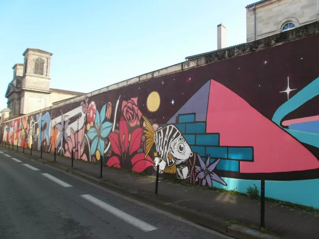 street art in victoire area of bordeaux