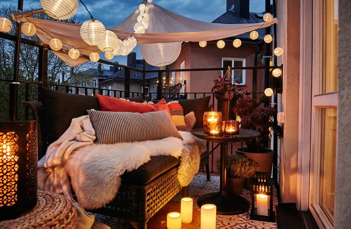 small balcony decor ideas candles