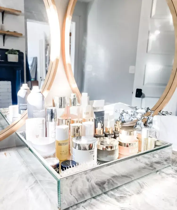 A mirrored organizer as bathroom counter organization
