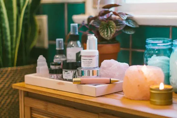 declutter bathroom counter to create beautiful counters