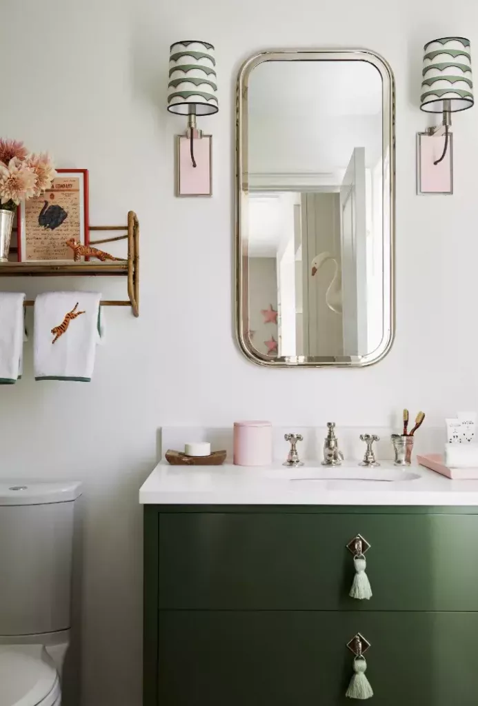 bathroom counter that has been declutt
