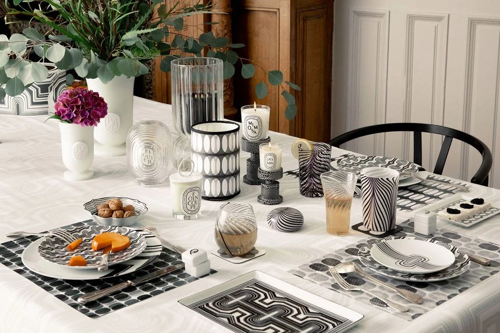 dining table centerpiece
