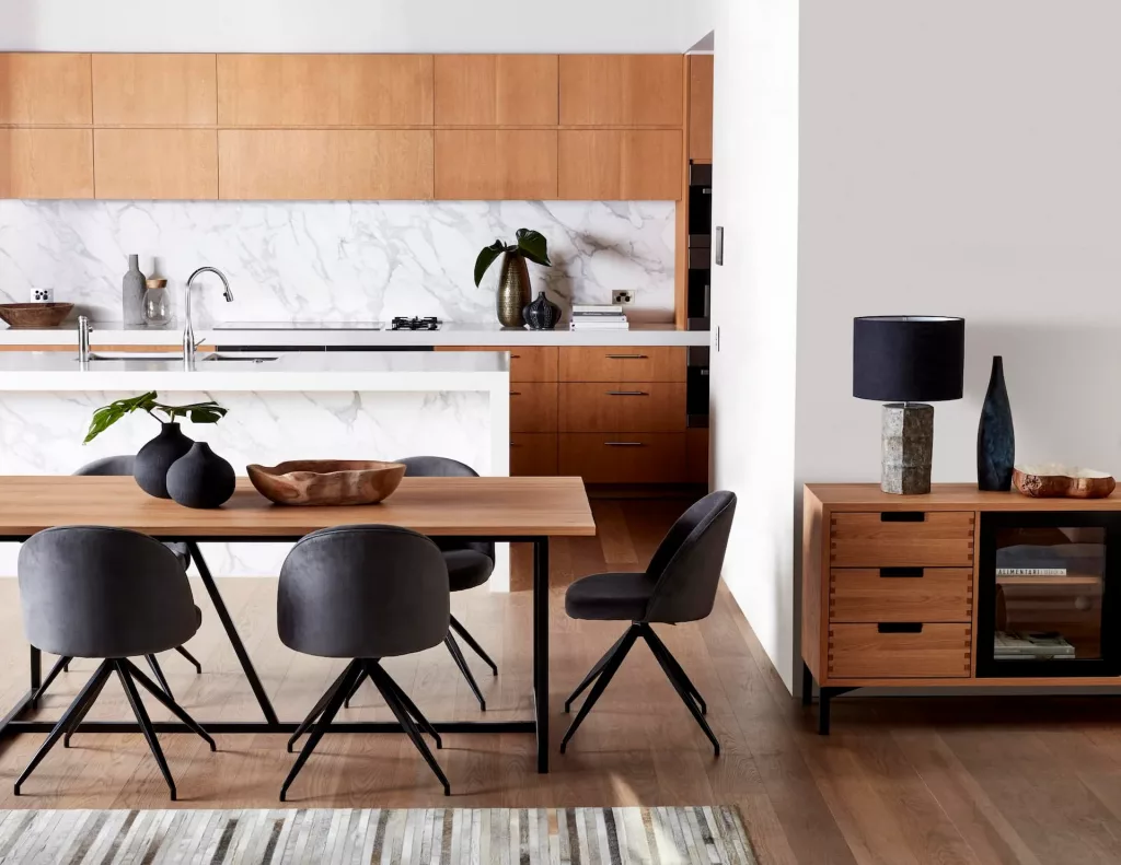 dining table centerpiece
