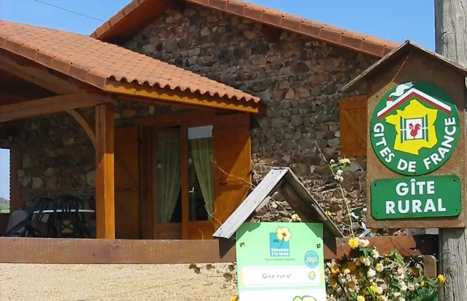harming stone cottage a typical Gîtes de France holiday rental for a slow travel stay in the countryside