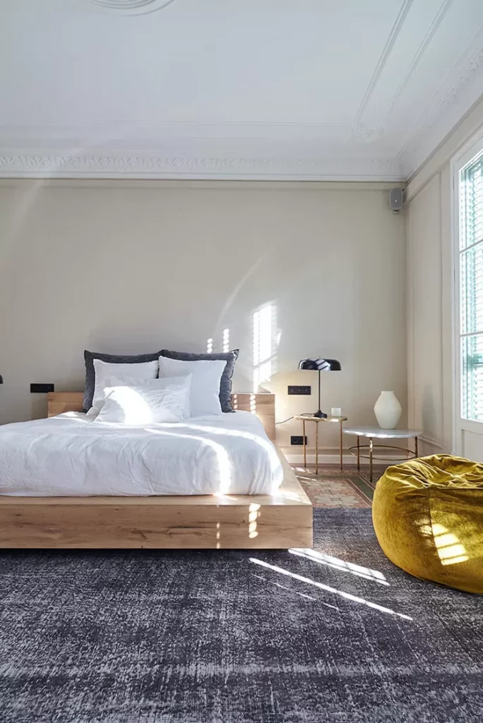 cozy minimalist room design
minimalist bedroom