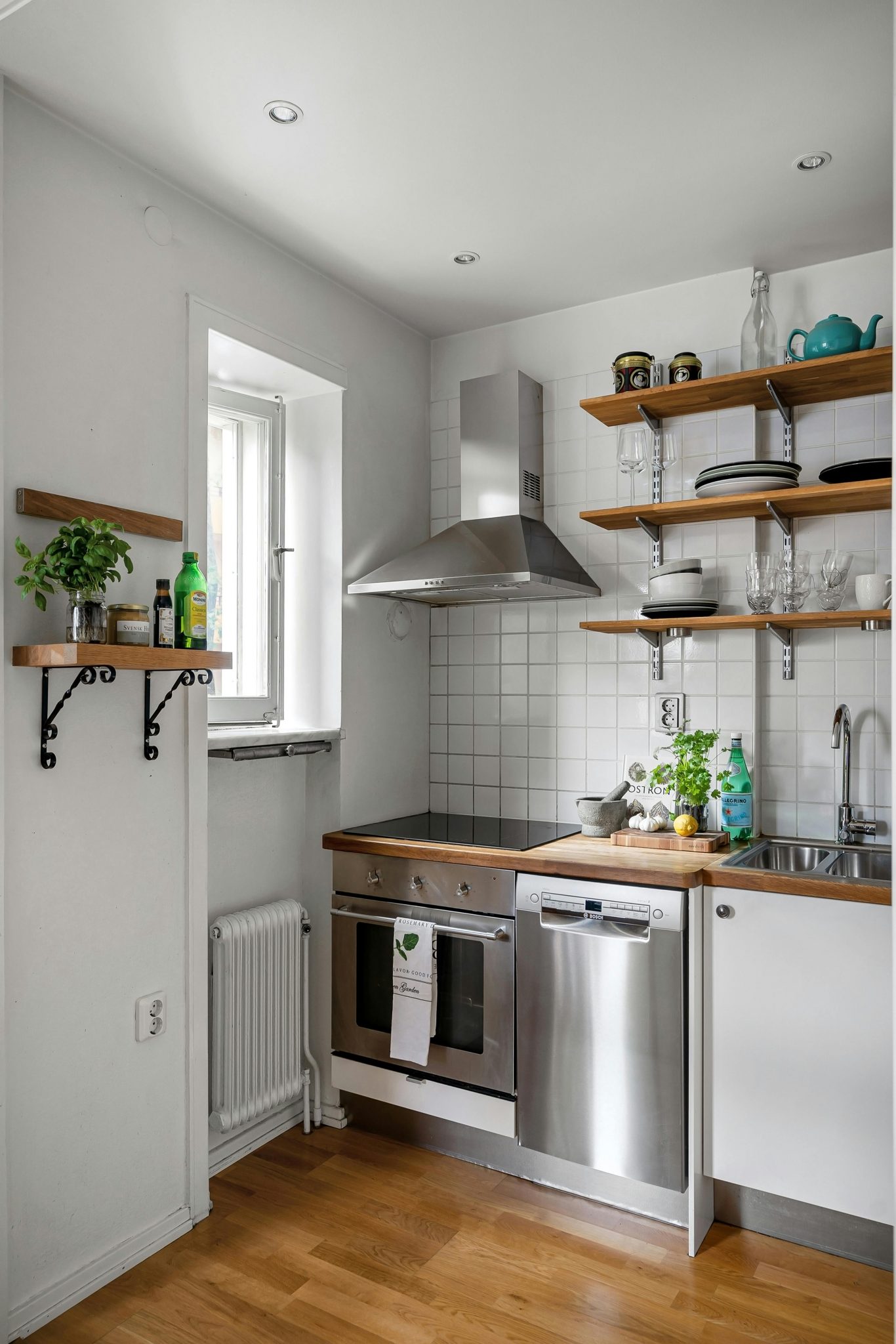 Sustainable Eco Friendly Building With Renewable Energy ... - Pngtree - Sustainable Eco-Friendly Apartment Living