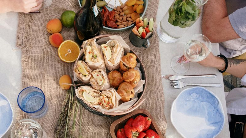 Best Dinner Party Ideas- 16 Tips For Your First Dinner Party