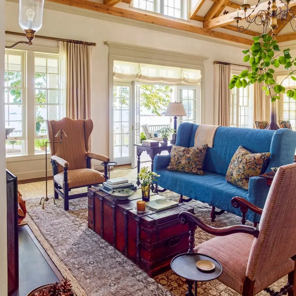 low toy storage in chest 