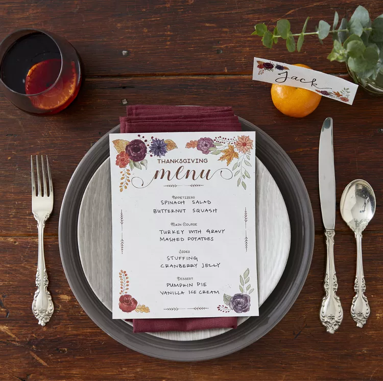 easy DIY Thanksgiving table settings for any budget - printable menu