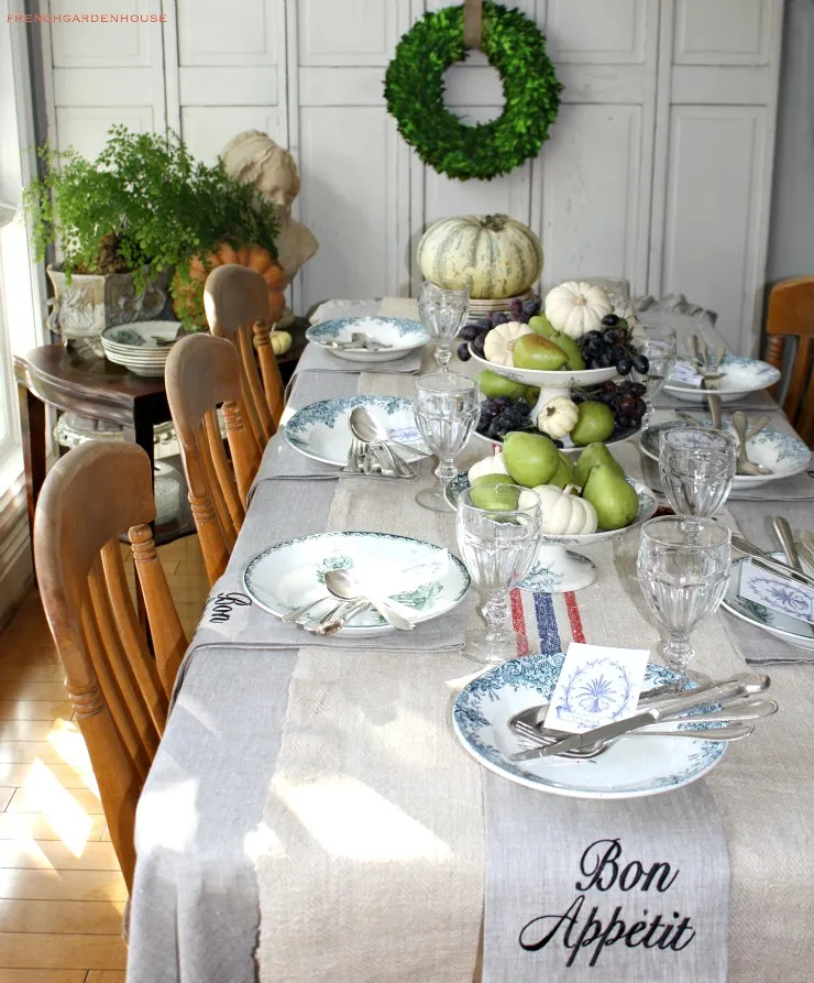 Thanksgiving table decor on a budget