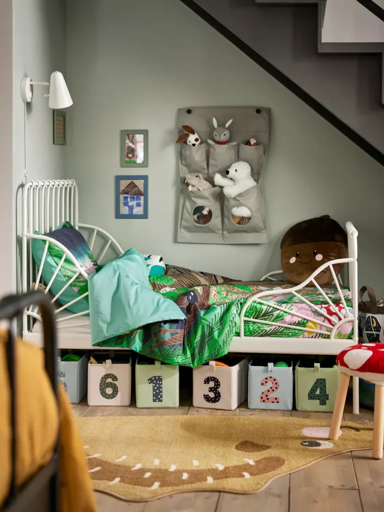 idea to declutter home and store toys 