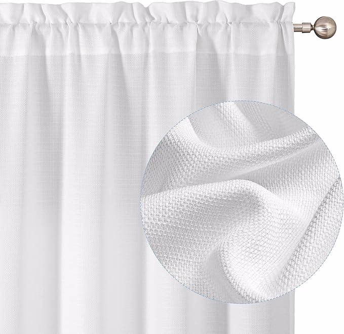 curtain to create a differtn small apartmetn layout