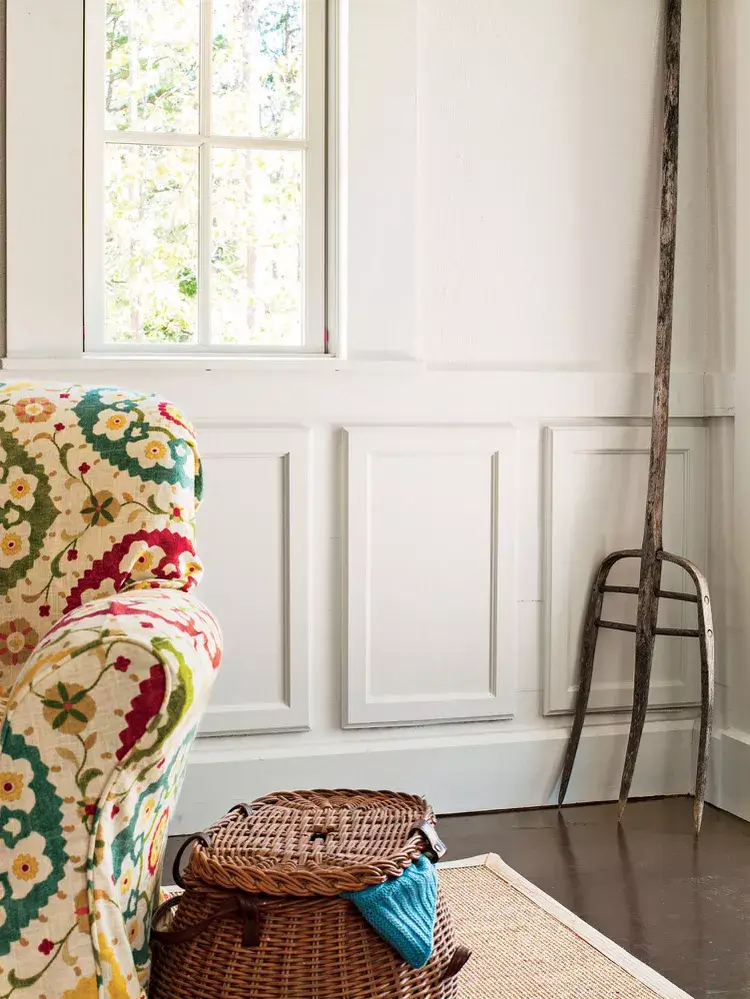 Decorating living room corners with salvaged decor
