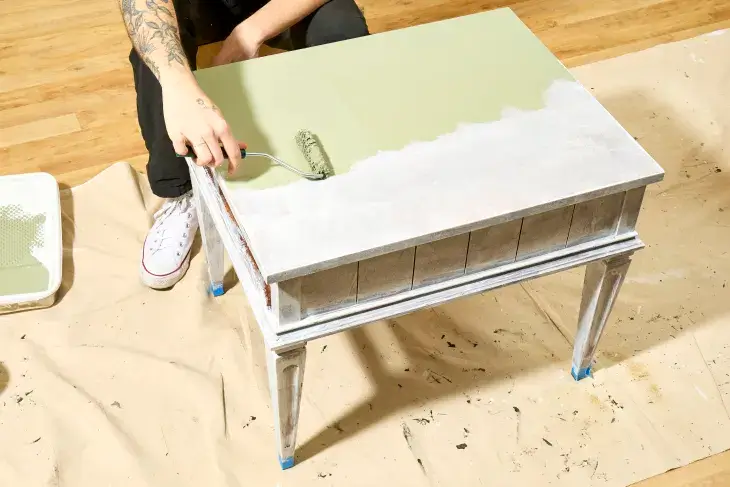 preparation before painting and upcycling wood furniture