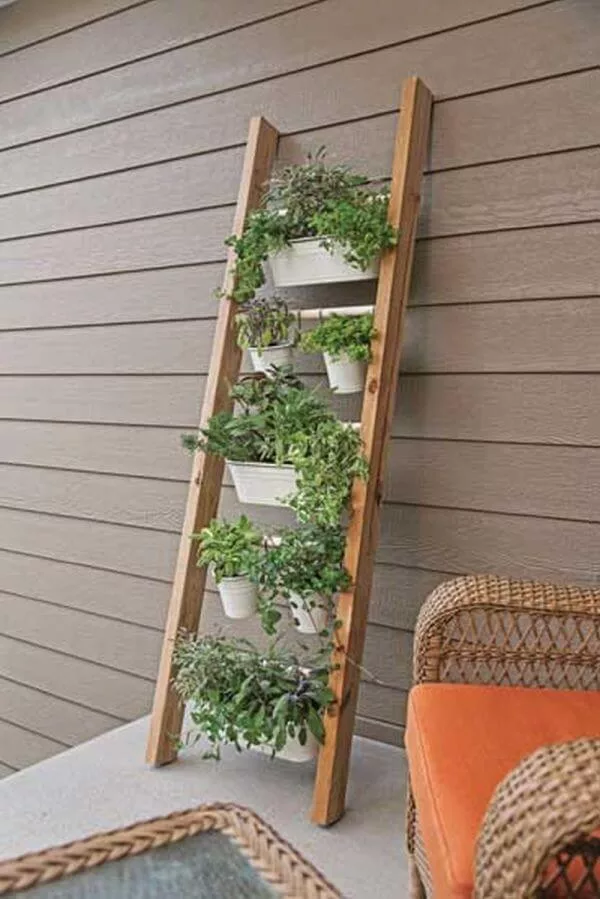 diy porch decor ladder planter