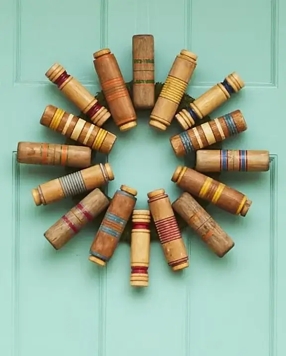 summer door ideas using croquet heads to make a wreath