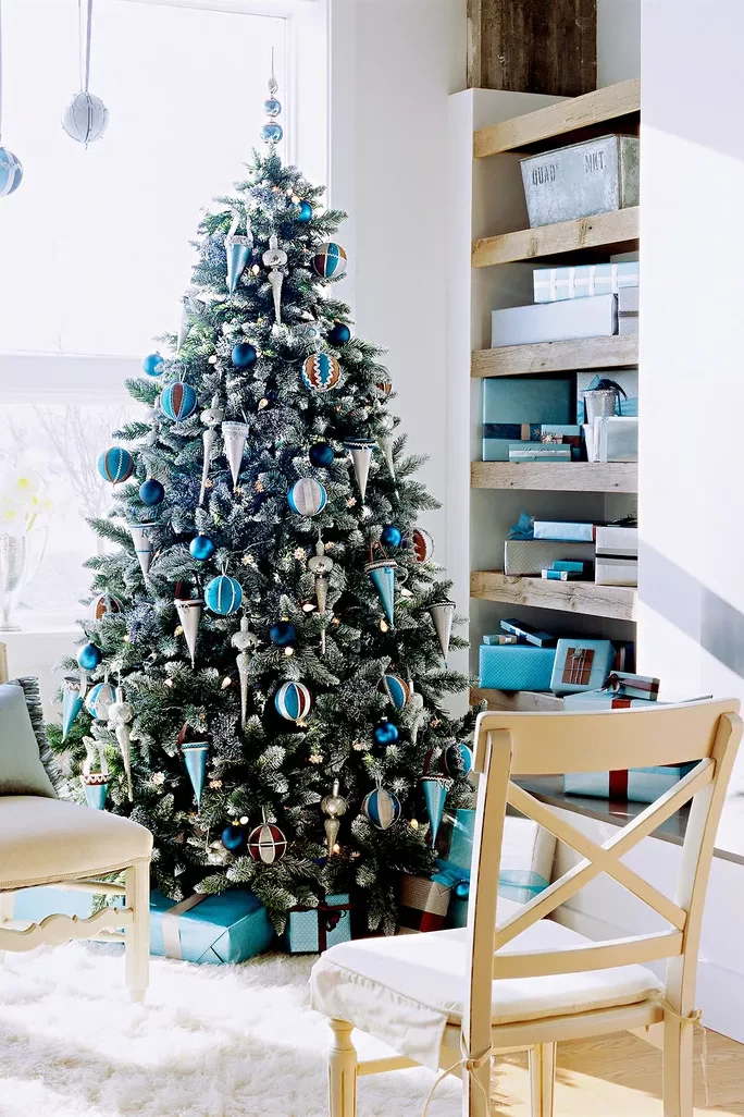 Christmas Tree Inspirations - Jayne Thomas