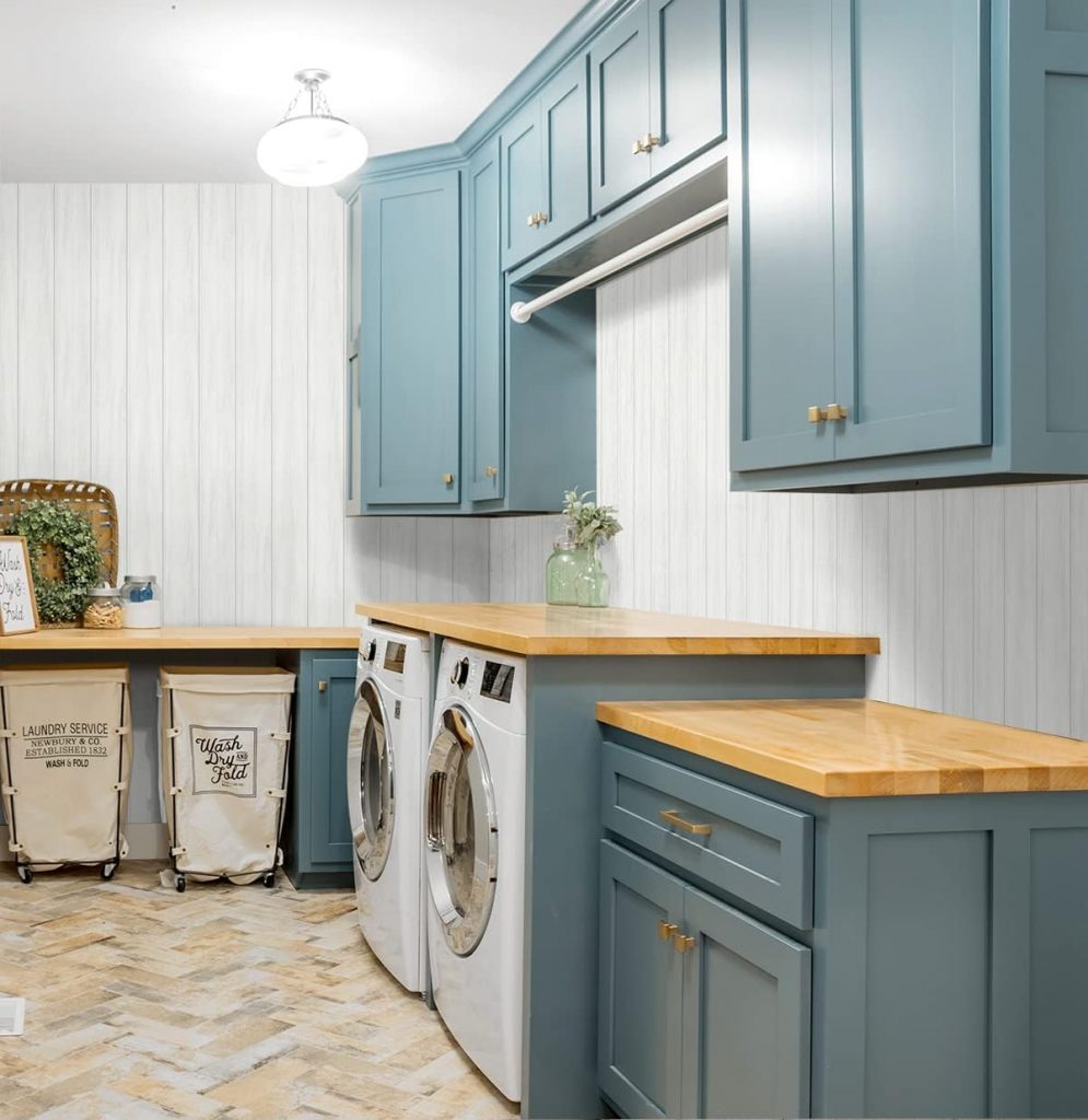 classic vertical paneling wallpaper 