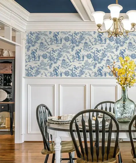 chinoiserie wallpaper in blue and white