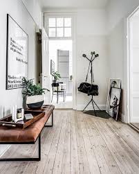 minimalist room layout of entryway